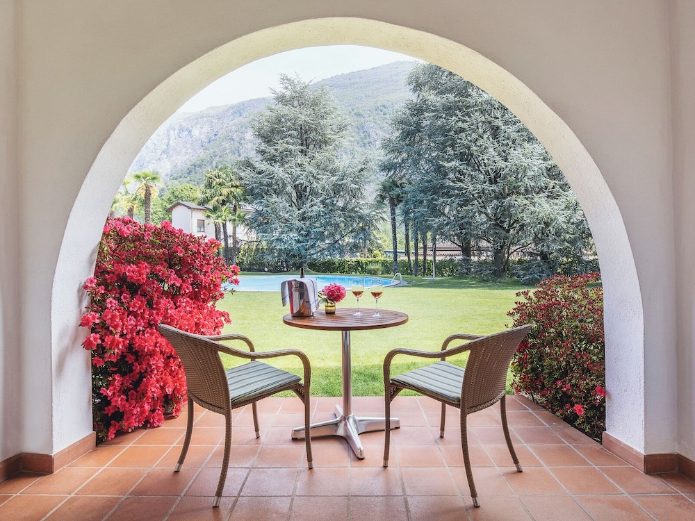 Deluxe Double or Twin Room, Garden View photo 2