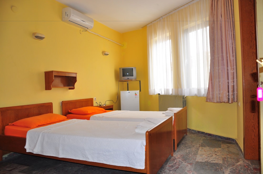 Double Room, 1 Double or 2 Twin Beds photo 2