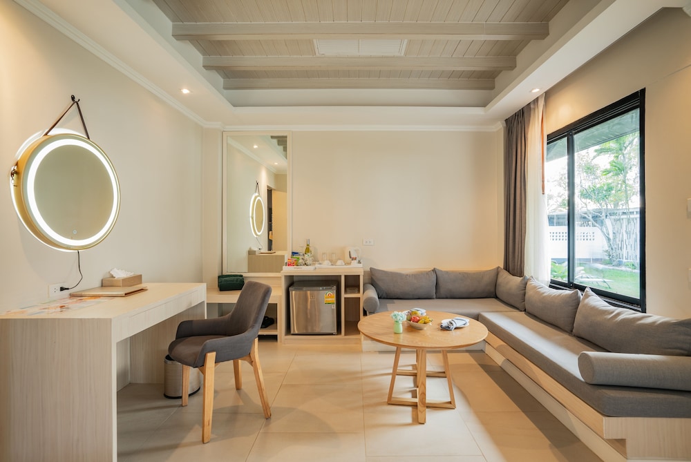 Beach Front Villa - Photo 5