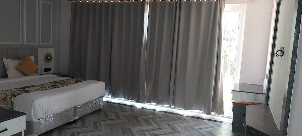Premier Room - Photo 9