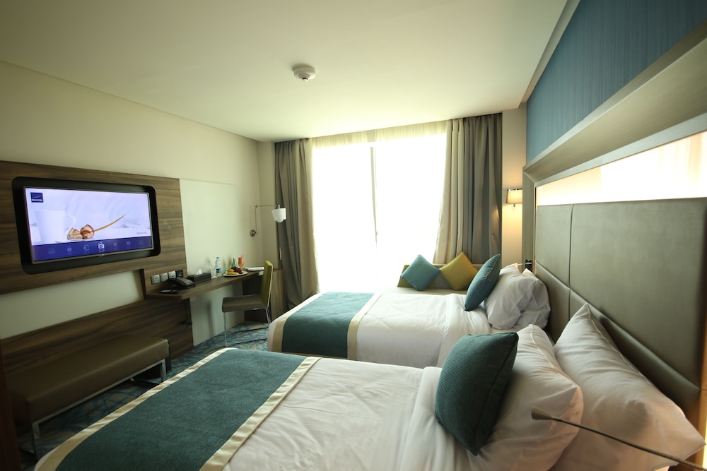 Superior Room, Multiple Beds, City View photo 2