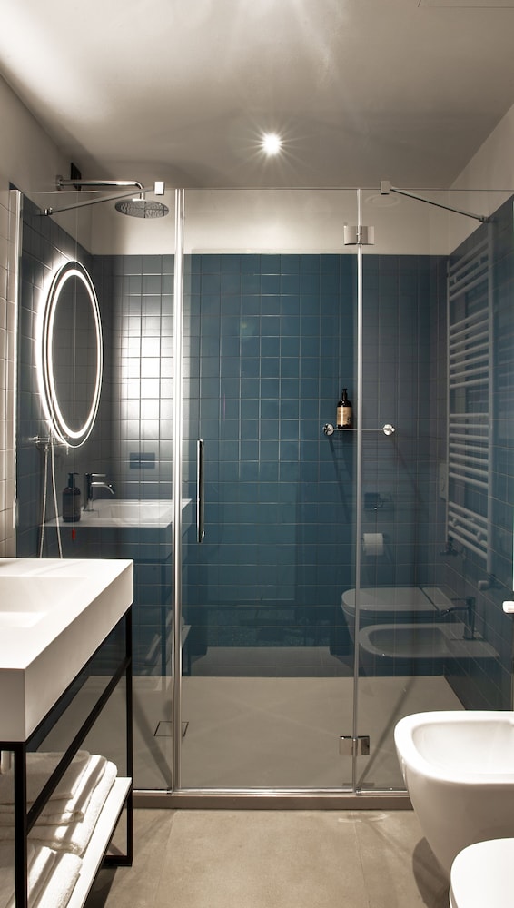 Superior Double Room Single Use photo 3