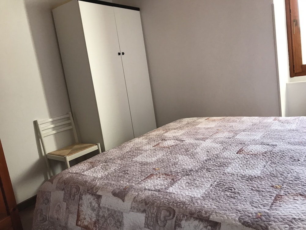 Apartment, 2 Bedrooms (5G) photo 3