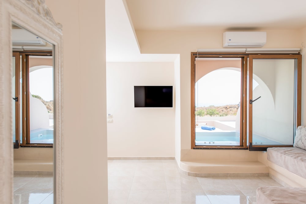Junior Suite, Sea View (& private jetted tub) - Photo 6