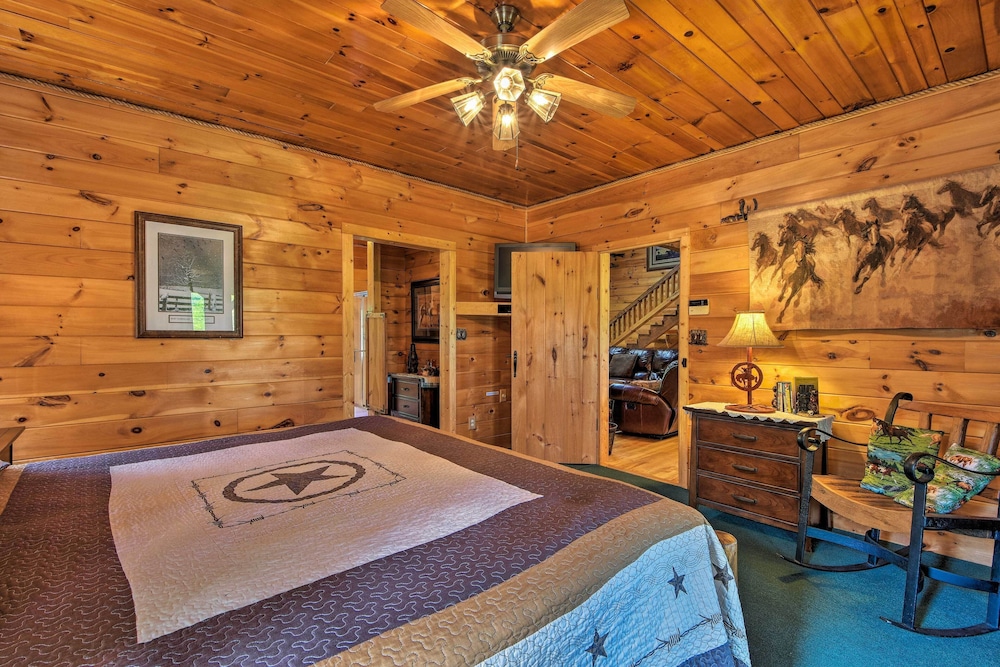 House (4 Bedrooms) photo 1
