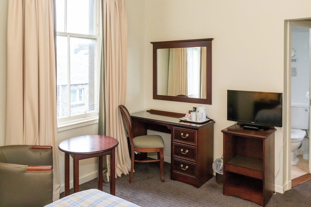 Classic Double Room, Partial Sea View photo 3