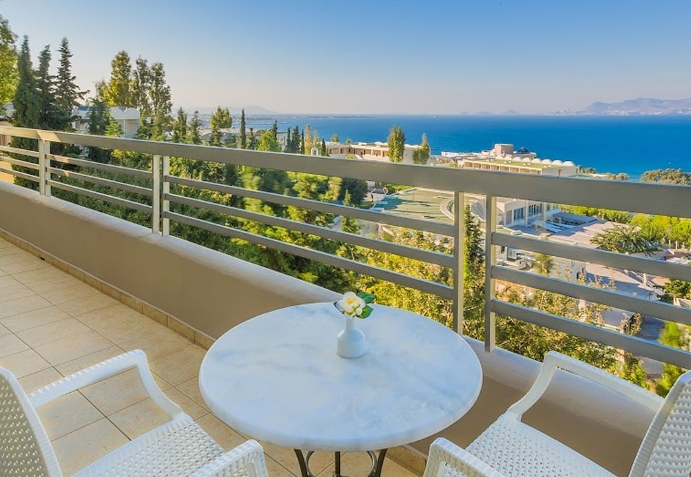 Family Room, Sea View - Photo 10