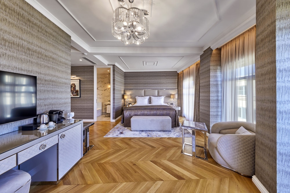 Exclusive Studio Suite, Partial Sea View photo 2