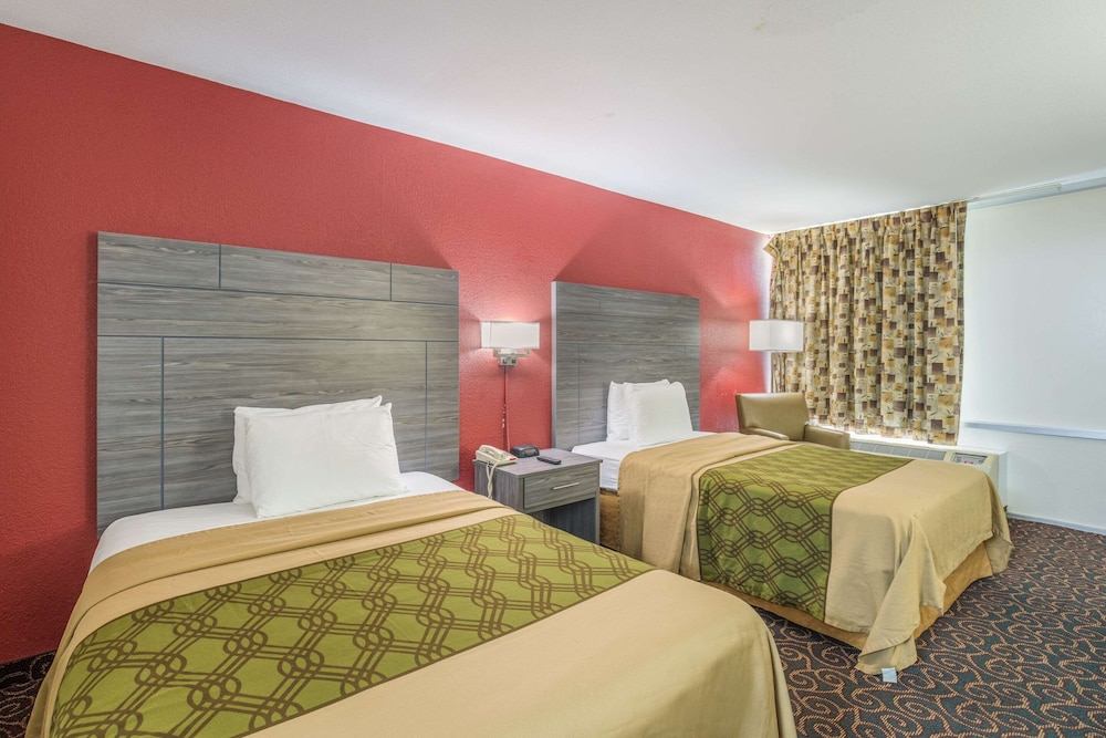 Standard Room, 2 Double Beds, Non Smoking - Photo 6