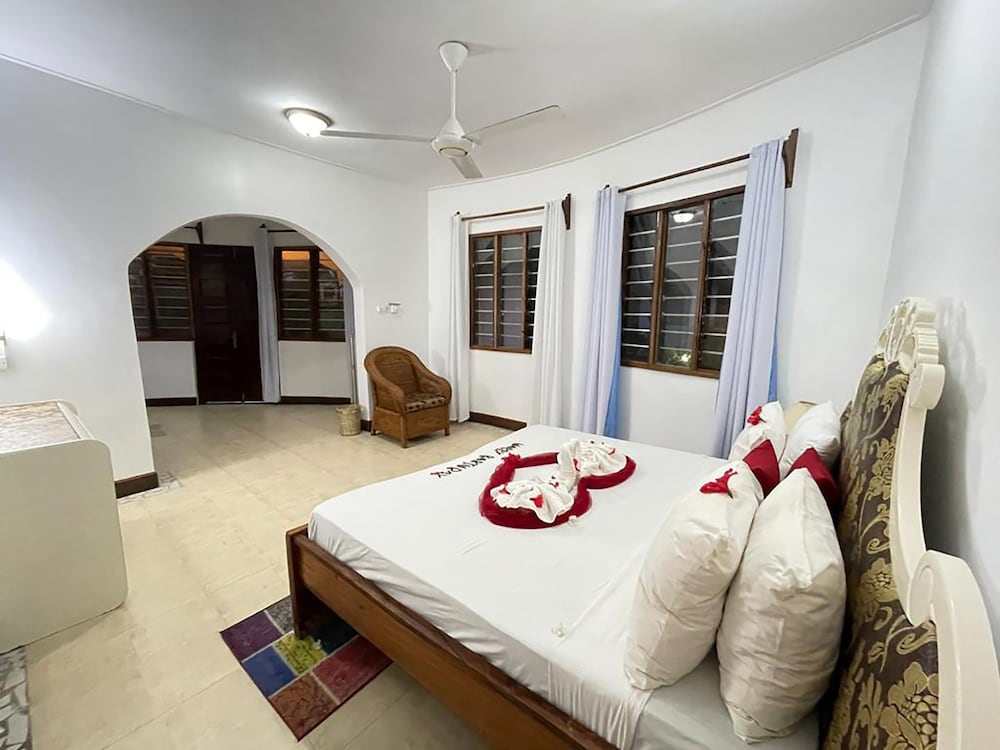 Family Bungalow photo 2