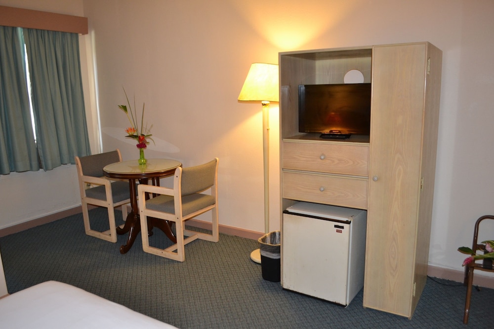 Standard Room photo 2