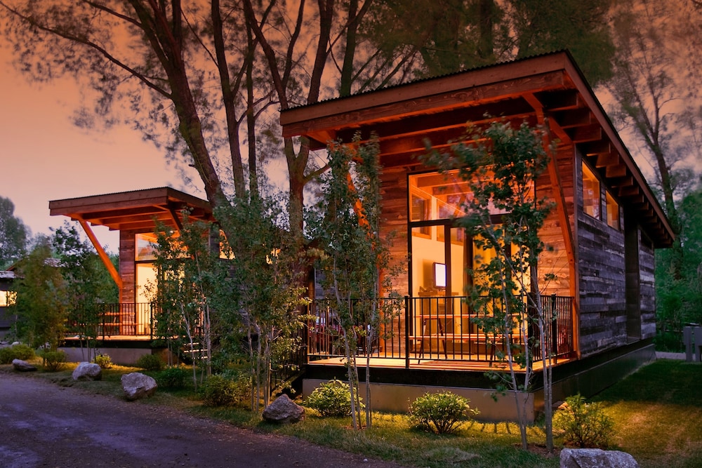 Cabin (Modern Rustic Wedge) photo 2