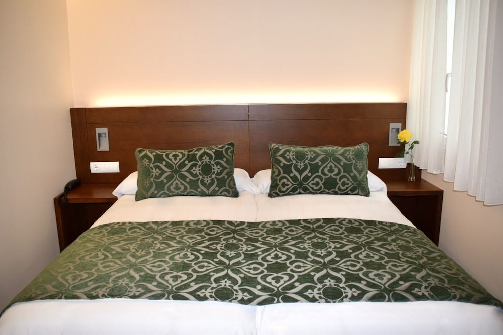 Double Room - Photo 1