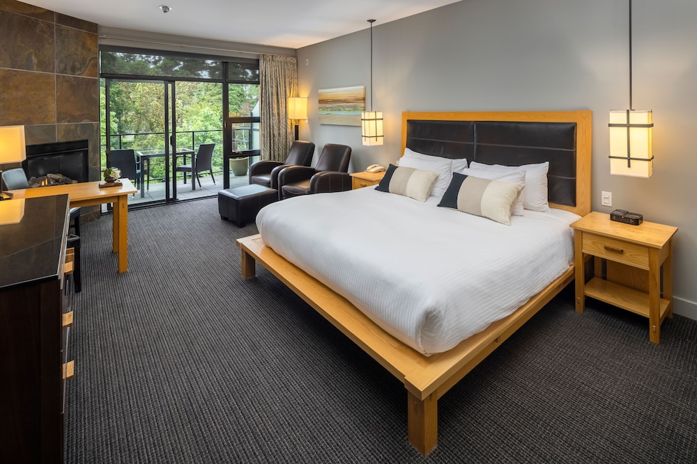 Classic Room, 1 King Bed, Bay View