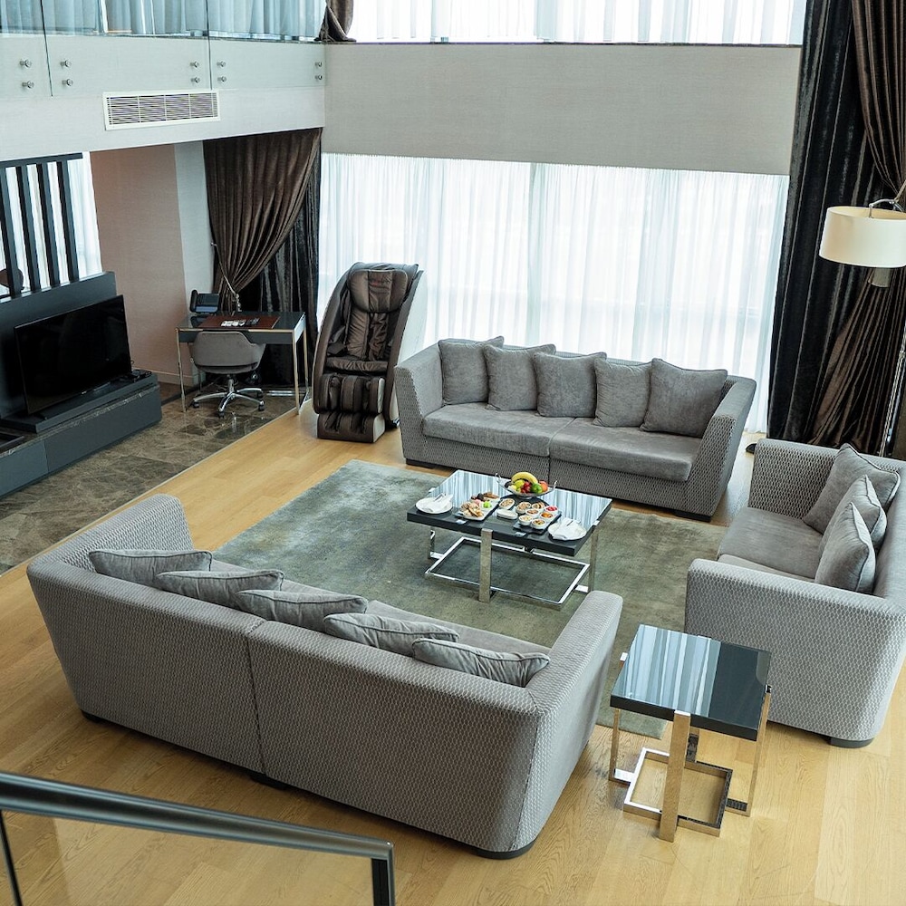 Presidential Suite, 1 King Bed photo 3