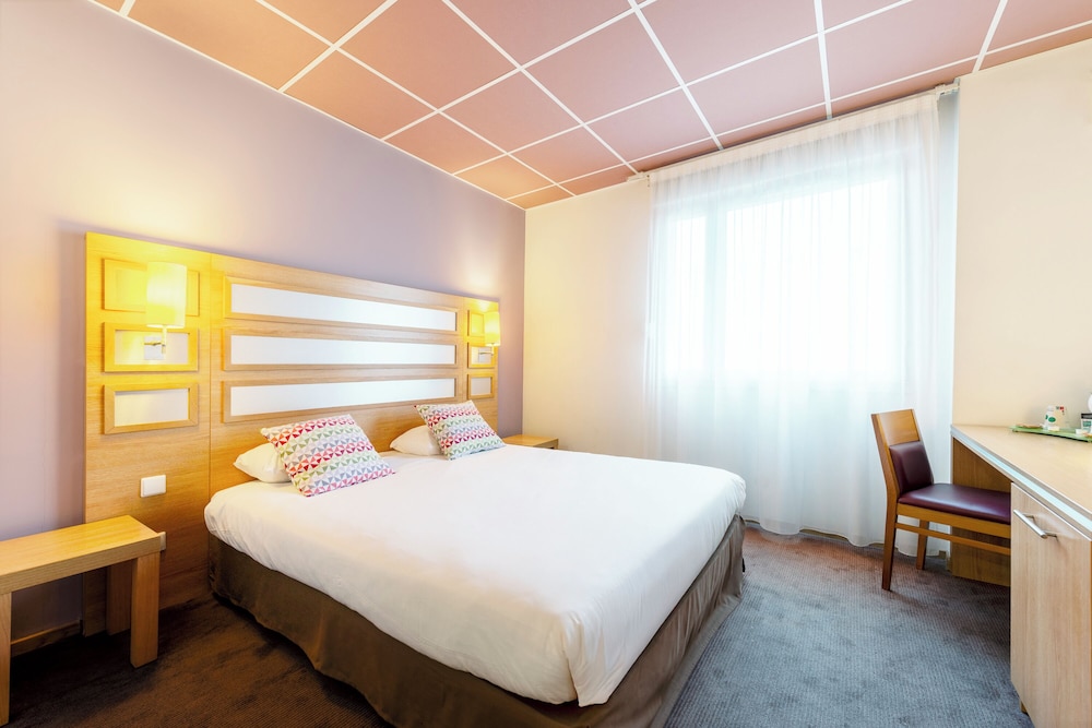 Standard Room, 1 Queen Bed photo 1