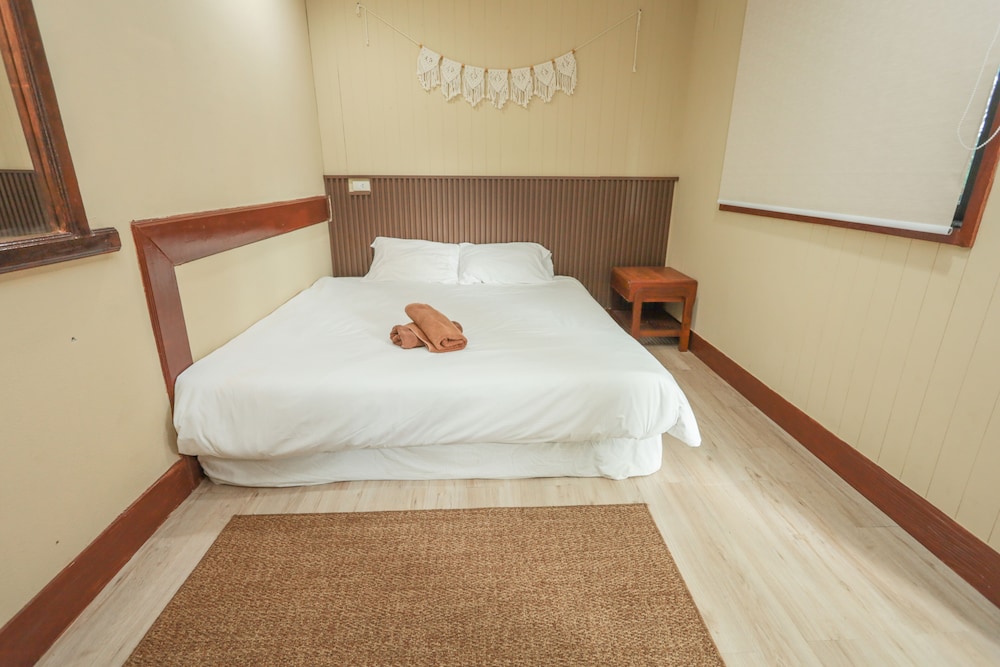 Standard Double Room - Photo 3
