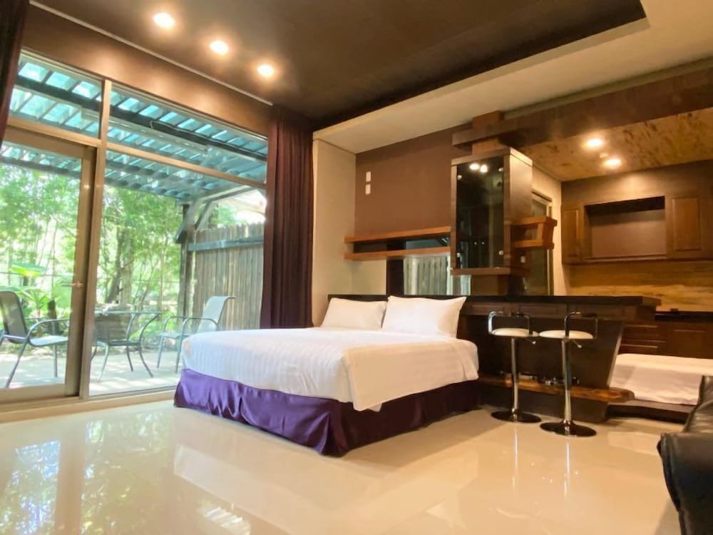 Basic Triple Room photo 1