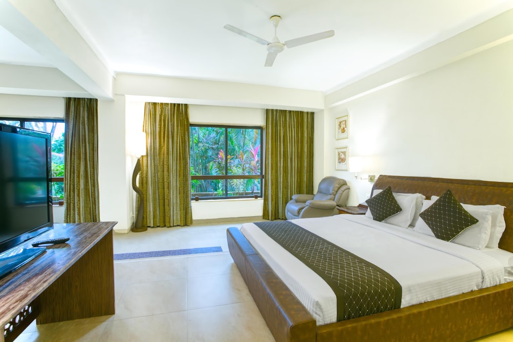 Deluxe Room - Photo 5