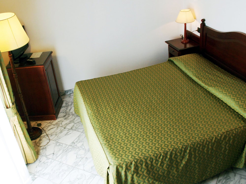 Triple Room - Photo 3