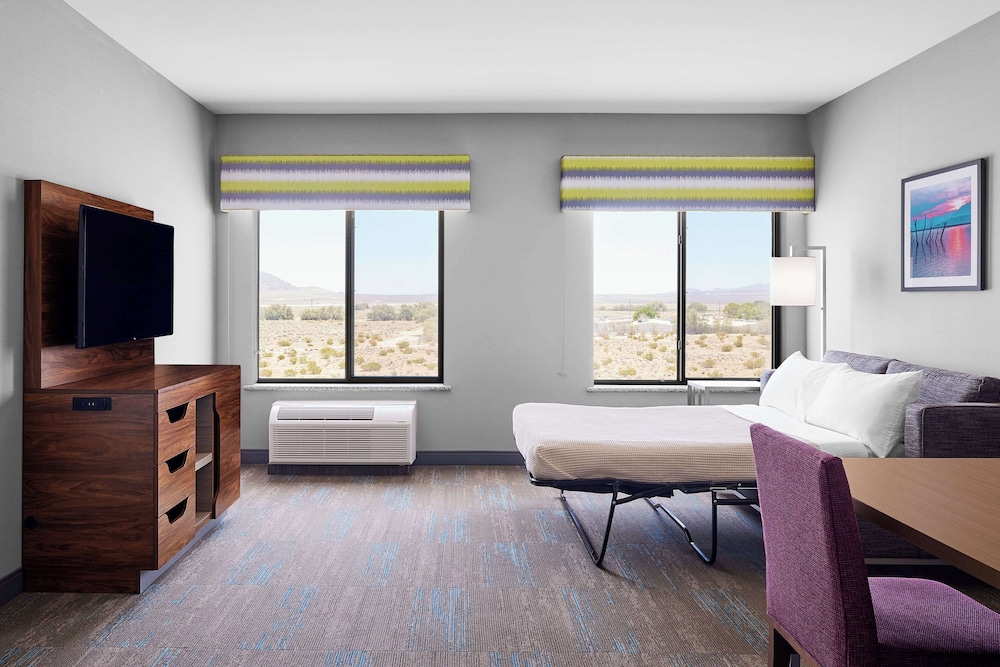 Suite, 1 King Bed, Accessible, Non Smoking - Photo 1