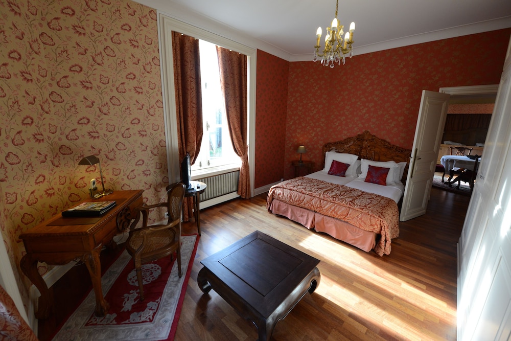 Standard Suite, 1 Double Bed, Garden View photo 1