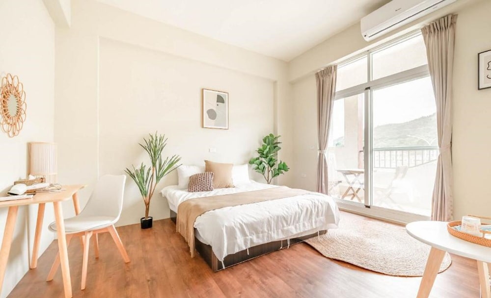 Deluxe Double Room, Balcony - Photo 1
