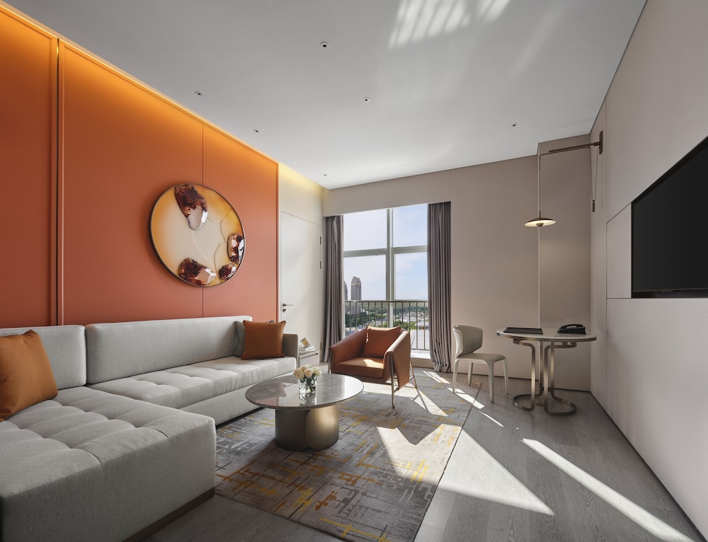Deluxe Suite, No Smoking photo 3