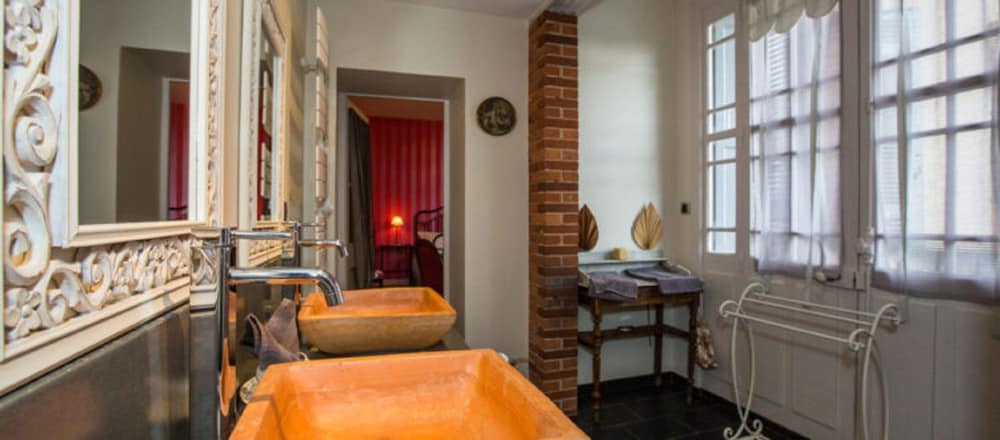 Comfort Double Room, Private Bathroom - Photo 4