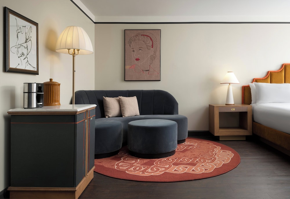 Suite, 1 King Bed