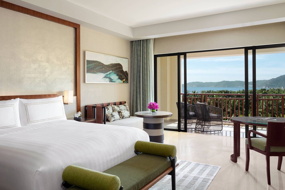Club Ocean View Room King
