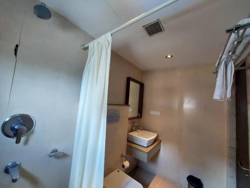 Deluxe Double Room - Photo 6