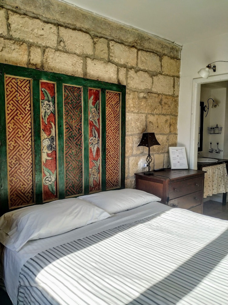 Deluxe Room, City View