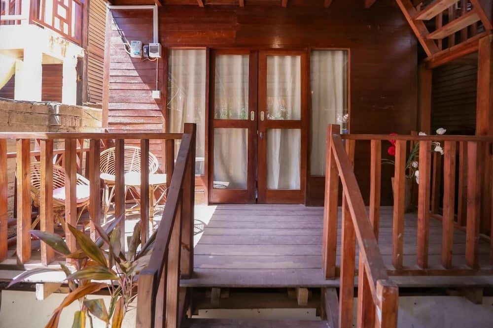 Deluxe Double or Twin Room, Pool View