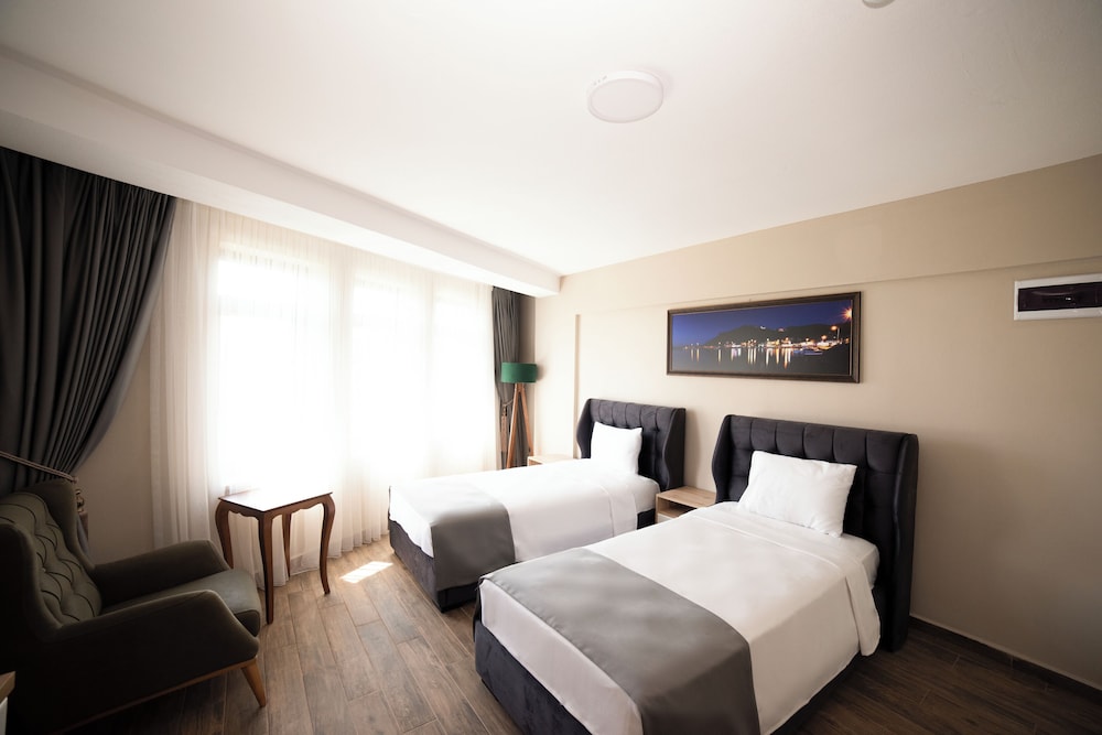 Twin Room - Photo 5