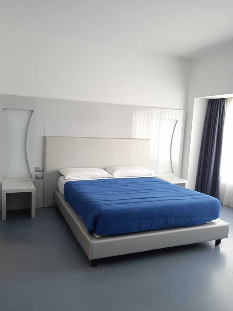Executive Double Room, 1 Double or 2 Twin Beds photo 2
