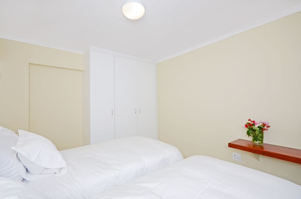 Deluxe Apartment, 2 Bedrooms, Garden View photo 2
