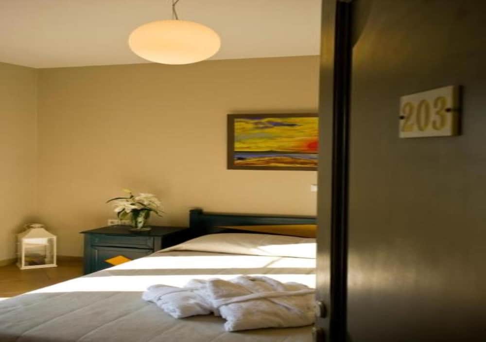 Standard Room, 1 Double Bed photo 2