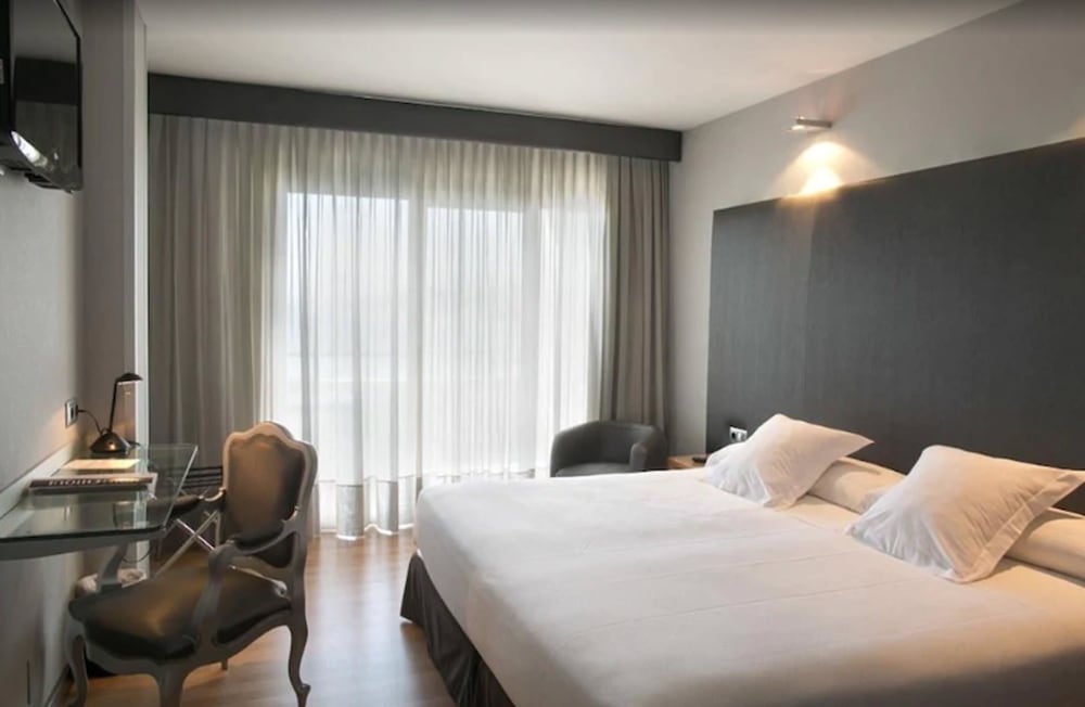 Superior Room, 1 Double or 2 Twin Beds, Sea View photo 3