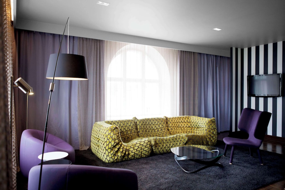 Suite (Master) photo 3
