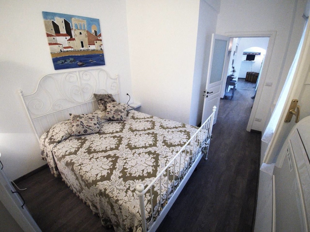 Apartment, 2 Bedrooms, City View
