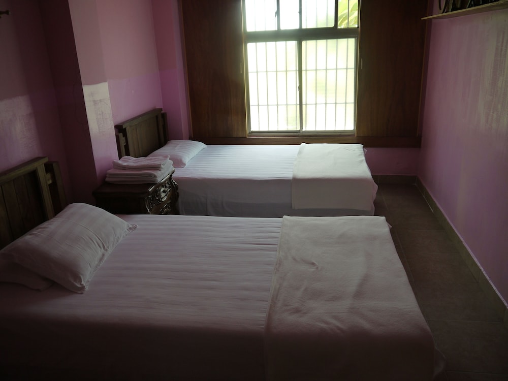 Standard Twin Room, Non Smoking photo 2