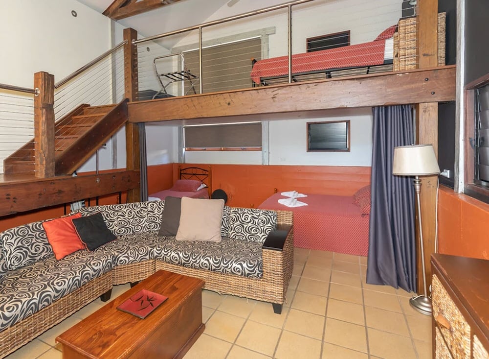 The Pump House (2BR)