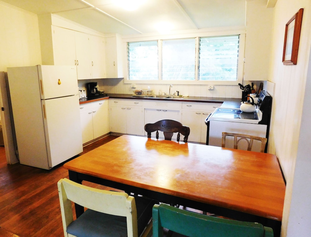 Traditional Cottage, 3 Bedrooms, Kitchen photo 3