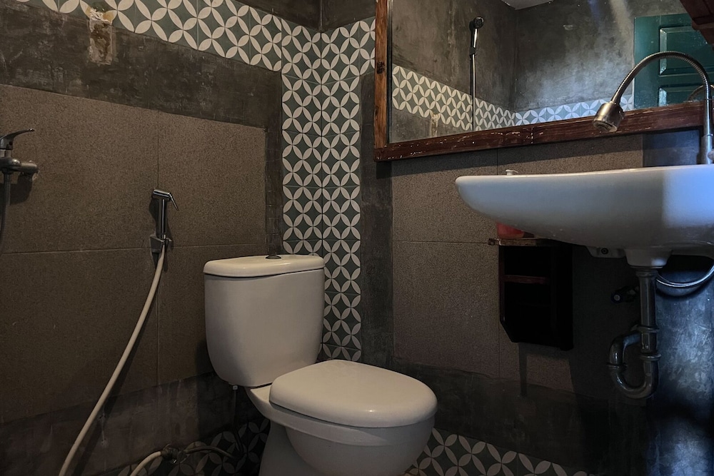 Executive Room - Photo 6
