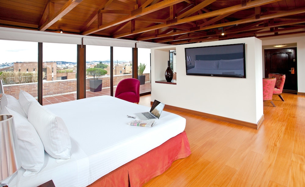 Penthouse, Hot Tub - Photo 1