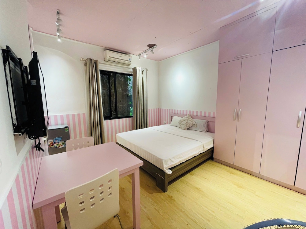 Standard Studio, 1 Queen Bed