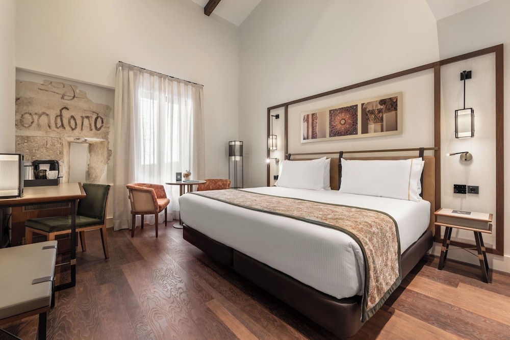 Deluxe Double Room - Photo 1