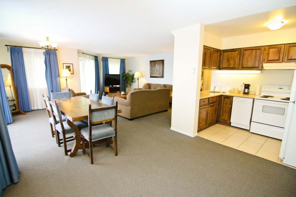 Family Penthouse, 2 Bedrooms, Ocean View photo 3