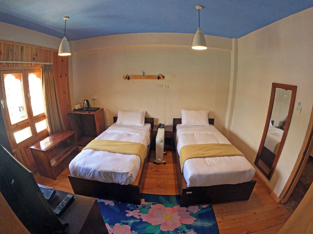 Deluxe Twin Room photo 1